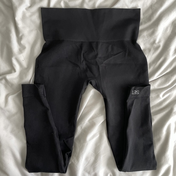 SET Active Sculptflex Leggings - As Seen on Kylie Jenner - Picture 3 of 5